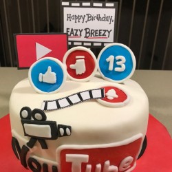 Youtuber Theme Cake